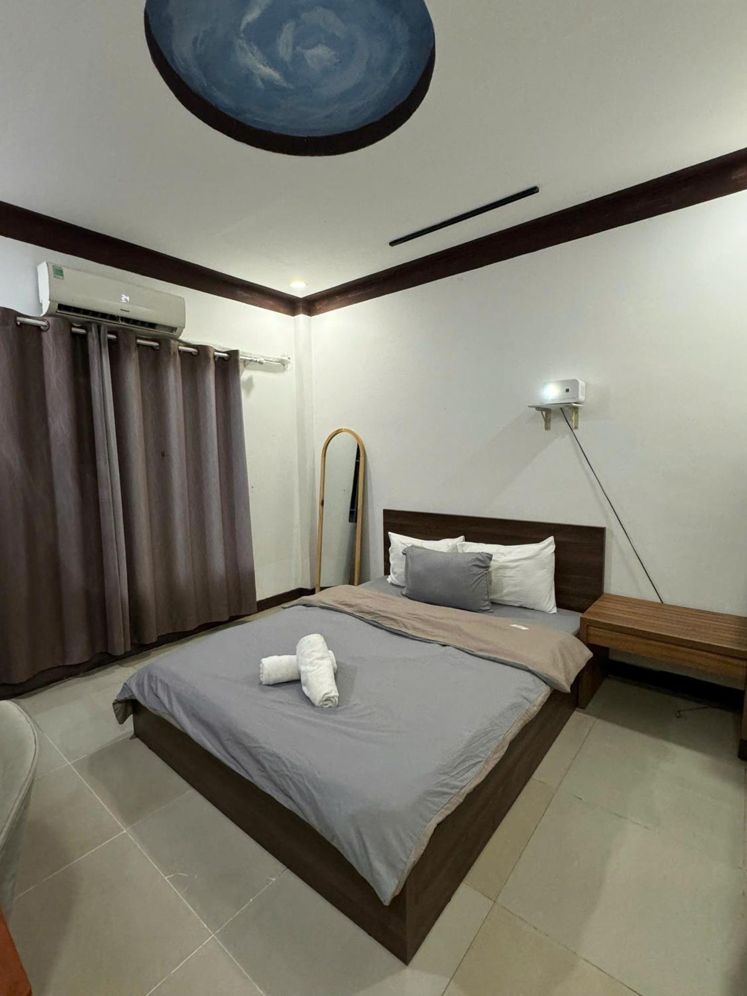 Crab Bui Vien Homestay